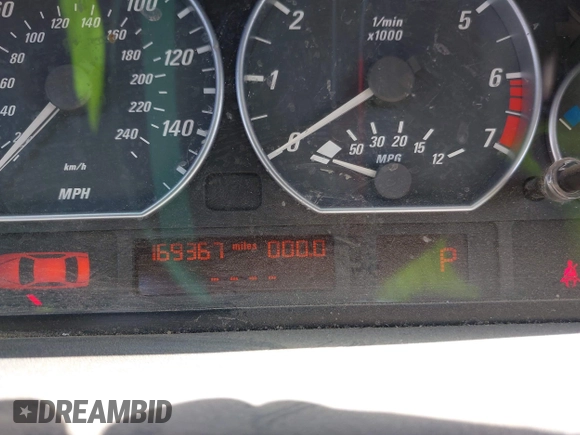 2002 BMW 3 Series 330Ci with VIN WBABN53462PH01187, listed as a IAAI auction lot 42499712 with 169,367 mi miles and . Bid and sale history available at DreamBid. Image 7.