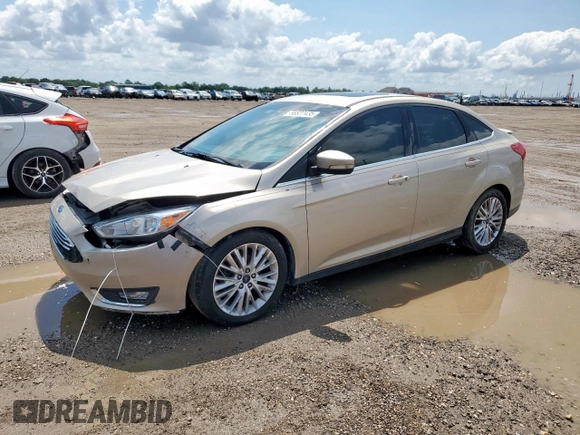 2018 Ford Focus Titanium z VIN 1FADP3J26JL279443, wystawiony jako Copart lot #58837435 z przebiegiem 136 538 mil mil oraz Szkoda całkowita • Salvage title. Historia ofert i sprzedaży dostępna na DreamBid. Obrazek 1.