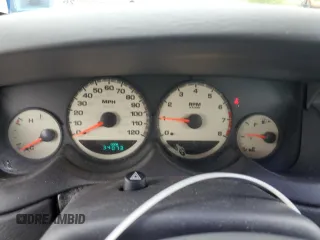 2000 Plymouth Neon Highline z VIN 1P3ES46C5YD870288, wystawiony jako Copart lot #57562895 z przebiegiem 34 073 mil mil oraz Tytuł czysty. Historia ofert i sprzedaży dostępna na DreamBid. Obrazek 9.