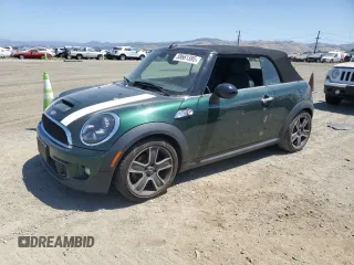 2013 MINI Convertible S z VIN WMWZP3C52DT705167, wystawiony jako Copart lot #58661395 z przebiegiem 93 205 mil mil oraz Czysty tytuł • Clean title. Historia ofert i sprzedaży dostępna na DreamBid. Obrazek 1.