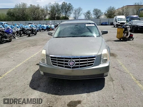 2011 Cadillac DTS Premium Collection z VIN 1G6KH5E65BU119804, wystawiony jako Copart lot #54264775 z przebiegiem 138 454 mil mil oraz Szkoda całkowita • Salvage title. Historia ofert i sprzedaży dostępna na DreamBid. Obrazek 13.