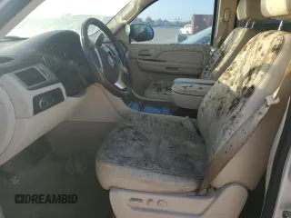 2007 Cadillac Escalade z VIN 1GYFK63887R159583, wystawiony jako Copart lot #77258794 z przebiegiem Nie podano mil oraz Nie do naprawy. Historia ofert i sprzedaży dostępna na DreamBid. Obrazek 7.