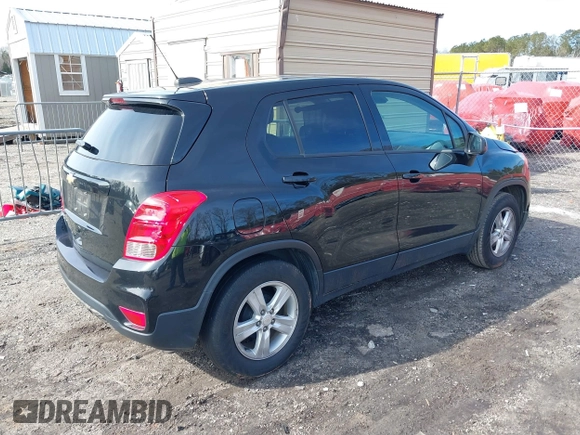 2022 Chevrolet Trax LS z VIN KL7CJKSM4NB527702, wystawiony jako IAAI lot #41339416 z przebiegiem 52 934 mil mil oraz . Historia ofert i sprzedaży dostępna na DreamBid. Obrazek 4.