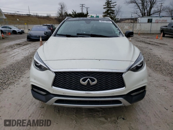 2018 Infiniti QX30 Premium with VIN SJKCH5CR6JA047992, listed as a Copart auction lot 82074053 with 42,479 mi miles. Bid and sale history available at carsss.com. Image 5.