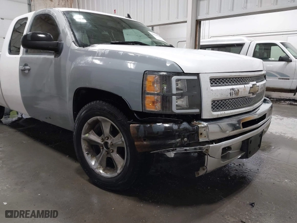 2009 Chevrolet Silverado 1500 LT with VIN 1GCEK290X9Z273261, listed as a IAAI auction lot 41904308 with 128,274 mi miles. Bid and sale history available at carsss.com. Image 6.