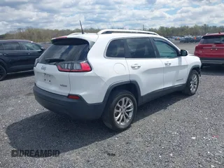 2019 Jeep Cherokee Latitude with VIN 1C4PJLCB4KD366405, listed as a IAAI auction lot 42018976 with 58,626 mi miles. Bid and sale history available at carsss.com. Image 4.