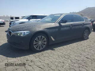 2019 BMW 5 Series 530i z VIN WBAJA5C57KBX87099, wystawiony jako Copart lot #58526175 z przebiegiem 111 667 mil mil oraz Czysty tytuł • Clean title. Historia ofert i sprzedaży dostępna na DreamBid. Obrazek 1.
