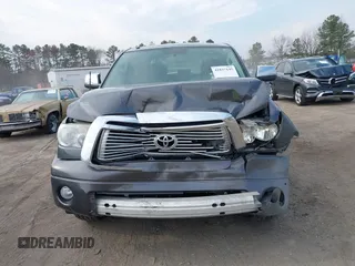 2013 Toyota Tundra Limited z VIN 5TFHY5F19DX301615, wystawiony jako IAAI lot #41837145 z przebiegiem 136 398 mil mil oraz . Historia ofert i sprzedaży dostępna na DreamBid. Obrazek 12.