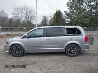 2016 Dodge Grand Caravan SE with VIN 2C4RDGBG1GR401894, listed as a IAAI auction lot 41519412 with 198,444 mi miles and . Bid and sale history available at DreamBid. Image 14.
