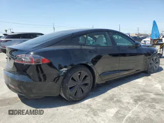 2022 Tesla Model S with VIN 5YJSA1E58NF463934, listed as a Copart auction lot 52435155 with 18,954 mi miles and Salvage Title. Bid and sale history available at DreamBid. Image 3.