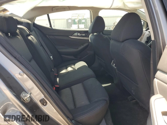 2017 Nissan Maxima S with VIN 1N4AA6AP2HC383679, listed as a Copart auction lot 49908905 with 64,302 mi miles and Salvage title. Bid and sale history available at DreamBid. Image 11.