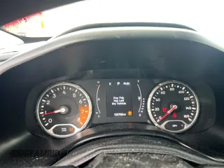 2017 Jeep Renegade Sport with VIN ZACCJBAB4HPG43818, listed as a Copart auction lot 53976885 with 122,789 mi miles and Salvage title. Bid and sale history available at DreamBid. Image 9.