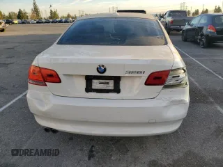 2010 BMW 3 Series 328i with VIN WBAWV1C51AP123918, listed as a Copart auction lot 42458125 with 116,972 mi miles and Clean Title. Bid and sale history available at carsss.com. Image 6.