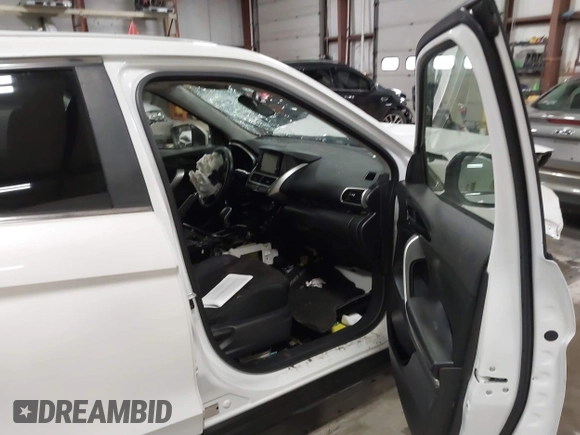 2020 Mitsubishi Eclipse Cross ES with VIN JA4AS3AA9LZ013413, listed as a IAAI auction lot 41721269 with Not provided miles and . Bid and sale history available at DreamBid. Image 5.