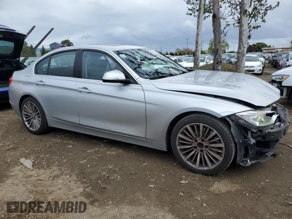 2012 BMW 3 Series 335i z VIN WBA3A9C59CF270610, wystawiony jako Copart lot #51292985 z przebiegiem 132 379 mil mil oraz Szkoda całkowita • Salvage title. Historia ofert i sprzedaży dostępna na DreamBid. Obrazek 4.