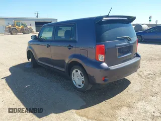 2012 Scion xB z VIN JTLZE4FEXCJ025980, wystawiony jako IAAI lot #42294809 z przebiegiem 183 751 mil mil oraz . Historia ofert i sprzedaży dostępna na DreamBid. Obrazek 3.