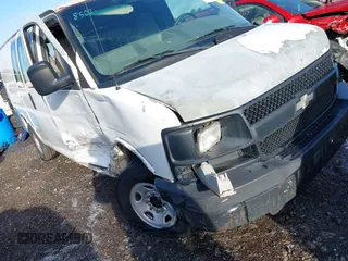 2007 Chevrolet Express Cargo Van with VIN 1GCGG25V571104532, listed as a IAAI auction lot 41718875 with 174,955 mi miles. Bid and sale history available at carsss.com. Image 1.