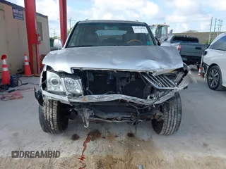 2006 Lexus LX 470 z VIN JTJHT00W864014757, wystawiony jako IAAI lot #42332814 z przebiegiem 131 641 mil mil oraz . Historia ofert i sprzedaży dostępna na DreamBid. Obrazek 6.