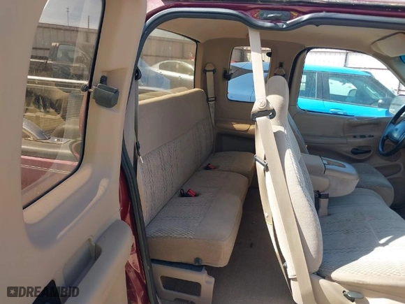 1997 Ford F-150 Standard with VIN 1FTDX1769VND19100, listed as a IAAI auction lot 41793295 with 161,721 mi miles. Bid and sale history available at carsss.com. Image 8.