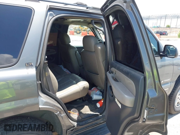 2001 Chevrolet Tahoe LT with VIN 1GNEC13T21R189733, listed as a IAAI auction lot 42323154 with 296,349 mi miles and . Bid and sale history available at DreamBid. Image 8.