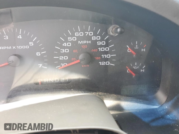 2005 Ford F-150 XLT with VIN 1FTPW14515FA22134, listed as a Copart auction lot 62687005 with 376,363 mi miles and Salvage title. Bid and sale history available at DreamBid. Image 9.