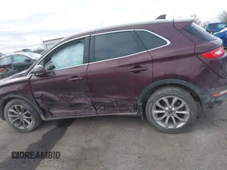 2019 Lincoln MKC Select with VIN 5LMCJ2D93KUL21128, listed as a IAAI auction lot 41810836 with 82,020 mi miles and . Bid and sale history available at DreamBid. Image 14.