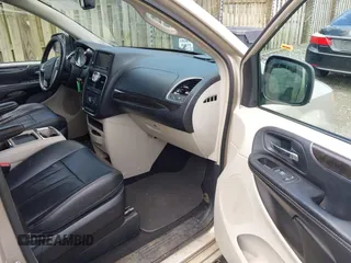 2014 Chrysler Town & Country Touring with VIN 2C4RC1BG2ER413257, listed as a IAAI auction lot 42181370 with 163,374 mi miles and . Bid and sale history available at DreamBid. Image 5.