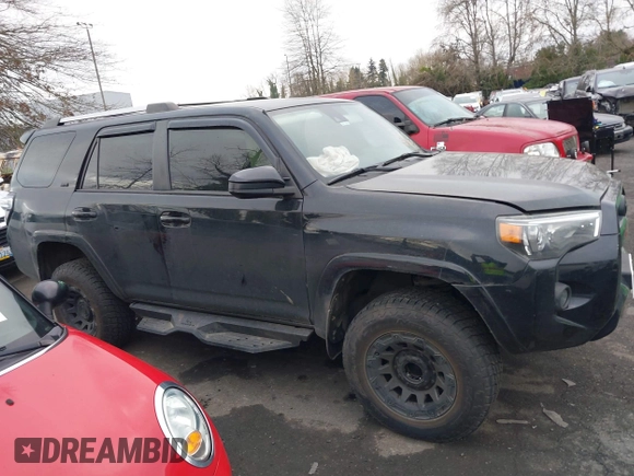 2021 Toyota 4Runner SR5 with VIN JTEMU5JR6M5855676, listed as a IAAI auction lot 41313015 with 101,078 mi miles and . Bid and sale history available at DreamBid. Image 13.
