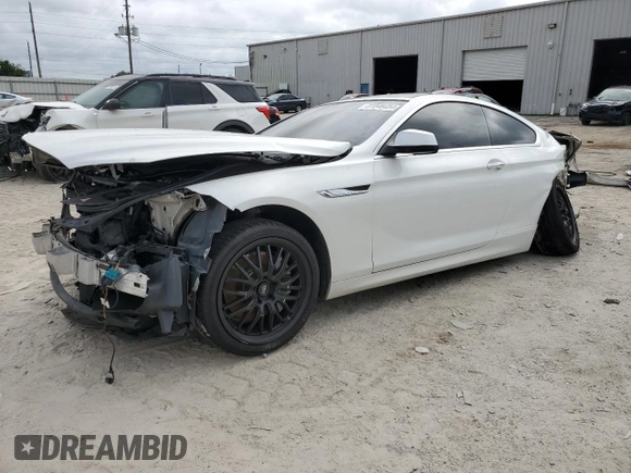 2012 BMW 6 Series 650i z VIN WBALX3C50CC528560, wystawiony jako Copart lot #81046454 z przebiegiem Nie podano mil oraz Nie do naprawy • Non repairable. Historia ofert i sprzedaży dostępna na DreamBid. Obrazek 1.