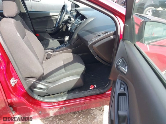 2016 Ford Focus SE with VIN 1FADP3F21GL280467, listed as a IAAI auction lot 41771628 with 135,660 mi miles. Bid and sale history available at carsss.com. Image 5.