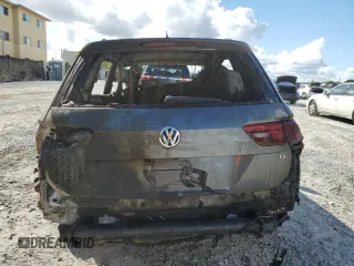 2018 Volkswagen Tiguan SEL with VIN 3VV3B7AX2JM211339, listed as a Copart auction lot 56004205 with Not provided miles and Non repairable. Bid and sale history available at DreamBid. Image 6.