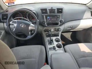 2013 Toyota Highlander with VIN 5TDZA3EH7DS034217, listed as a Copart auction lot 51240545 with 123,285 mi miles and Clean Title. Bid and sale history available at DreamBid. Image 8.