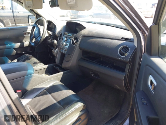 2012 Honda Pilot EX-L with VIN 5FNYF4H55CB040430, listed as a IAAI auction lot 41952800 with 247,175 mi miles and . Bid and sale history available at DreamBid. Image 5.