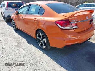 2015 Honda Civic Sedan Si with VIN 2HGFB6E53FH701374, listed as a IAAI auction lot 42051001 with 121,037 mi miles. Bid and sale history available at carsss.com. Image 3.