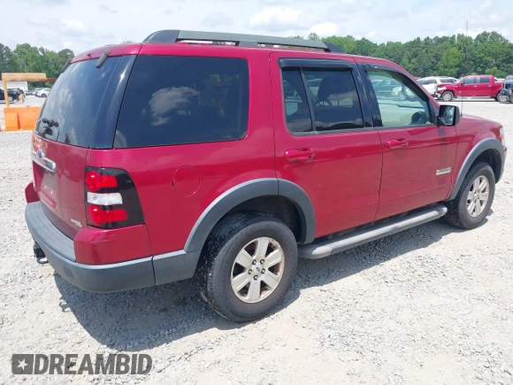 2007 Ford Explorer XLT with VIN 1FMEU73E67UB28736, listed as a IAAI auction lot 42160256 with 136,796 mi miles. Bid and sale history available at carsss.com. Image 4.