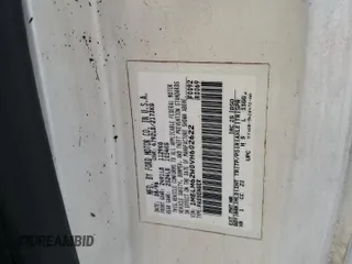 1997 Mercury Cougar z VIN 1MELM62W0VH602622, wystawiony jako Copart lot #77042354 z przebiegiem 122 027 mil mil oraz Nie do naprawy. Historia ofert i sprzedaży dostępna na DreamBid. Obrazek 13.