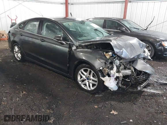 2015 Ford Fusion SE with VIN 1FA6P0H74F5105133, listed as a IAAI auction lot 41212659 with 186,378 mi miles. Bid and sale history available at carsss.com. Image 1.
