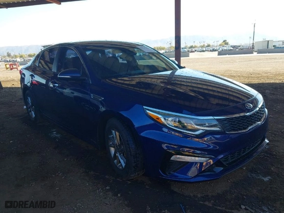 2019 Kia Optima S with VIN 5XXGT4L37KG353274, listed as a IAAI auction lot 41524460 with 82,532 mi miles. Bid and sale history available at carsss.com. Image 1.