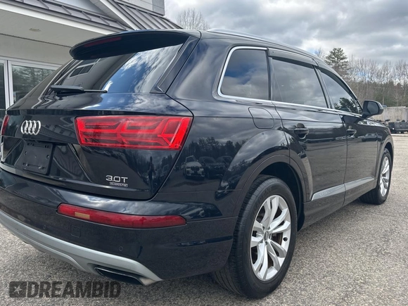 2017 Audi Q7 Premium with VIN WA1AAAF72HD008806, listed as a Copart auction lot 53731285 with 210,608 mi miles and Clean title. Bid and sale history available at DreamBid. Image 4.