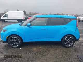 2023 Kia Soul EX with VIN KNDJ33AU3P7202606, listed as a IAAI auction lot 41637551 with 40,677 mi miles. Bid and sale history available at carsss.com. Image 14.