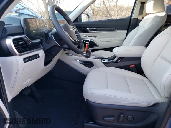 2025 Kia Telluride S with VIN 5XYP64GC0SG571456, listed as a Copart auction lot 84878504 with 9 mi miles and Salvage Title. Bid and sale history available at DreamBid. Image 7.