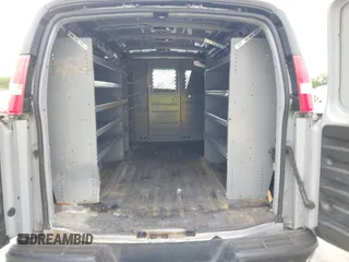 2017 GMC Savana Cargo Van with VIN 1GTW7AFG2H1335394, listed as a IAAI auction lot 41609288 with 130,485 mi miles. Bid and sale history available at carsss.com. Image 8.