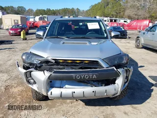 2024 Toyota 4Runner TRD Off Road z VIN JTERU5JR6R6255876, wystawiony jako IAAI lot #41281427 z przebiegiem 11 474 mil mil oraz . Historia ofert i sprzedaży dostępna na DreamBid. Obrazek 13.