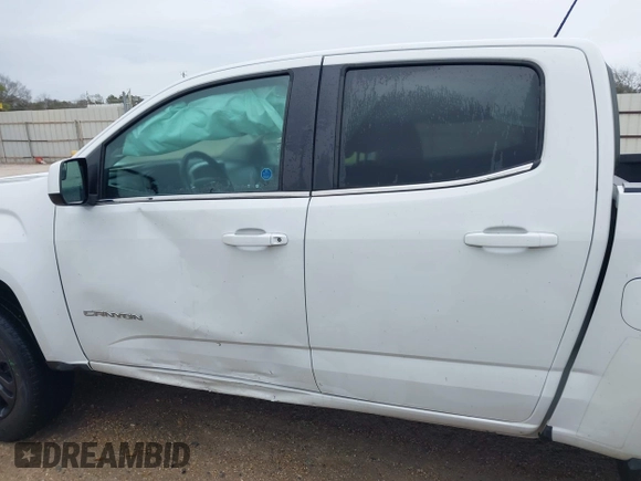 2020 GMC Canyon 2WD SLE with VIN 1GTG5CEN6L1116260, listed as a IAAI auction lot 41253835 with 38,901 mi miles. Bid and sale history available at carsss.com. Image 14.