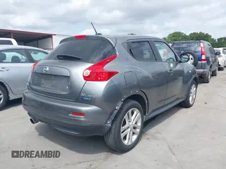 2012 Nissan Juke SL with VIN JN8AF5MV7CT106281, listed as a IAAI auction lot 42100235 with 129,924 mi miles and . Bid and sale history available at carsss.com. Image 4.