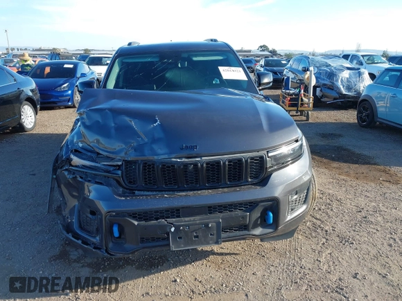 2024 Jeep Grand Cherokee with VIN 1C4RJYB65R8956514, listed as a IAAI auction lot 42014321 with 25,568 mi miles and . Bid and sale history available at DreamBid. Image 12.