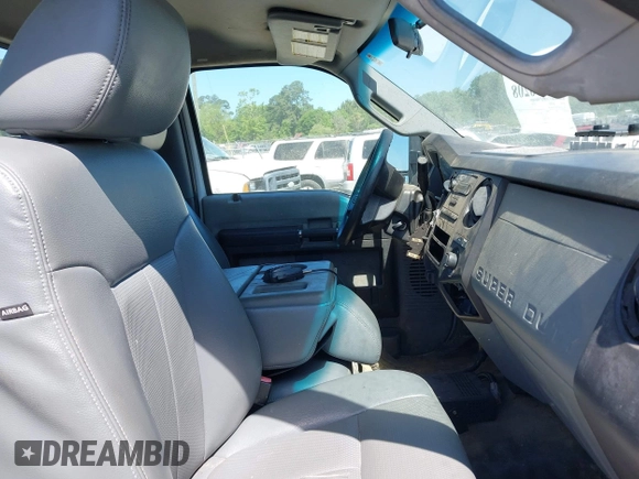 2014 Ford Super Duty F-250 SRW XL with VIN 1FDBF2B67EEA49254, listed as a IAAI auction lot 42136208 with 209,139 mi miles. Bid and sale history available at carsss.com. Image 5.