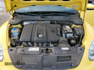 2014 Volkswagen Beetle 2.5L with VIN 3VWJX7AT2EM610372, listed as a Copart auction lot 60163345 with 121,497 mi miles and Salvage title. Bid and sale history available at DreamBid. Image 11.