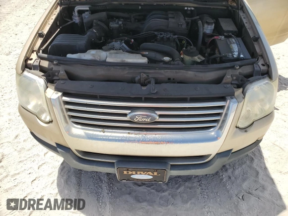 2007 Ford Explorer XLT z VIN 1FMEU63E57UA67552, wystawiony jako Copart lot #55170325 z przebiegiem 158 822 mil mil oraz Czysty tytuł • Clean title. Historia ofert i sprzedaży dostępna na DreamBid. Obrazek 12.