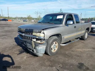 2002 Chevrolet Silverado 1500 LS with VIN 1GCEK19T12E297692, listed as a IAAI auction lot 41844862 with 236,937 mi miles. Bid and sale history available at carsss.com. Image 2.